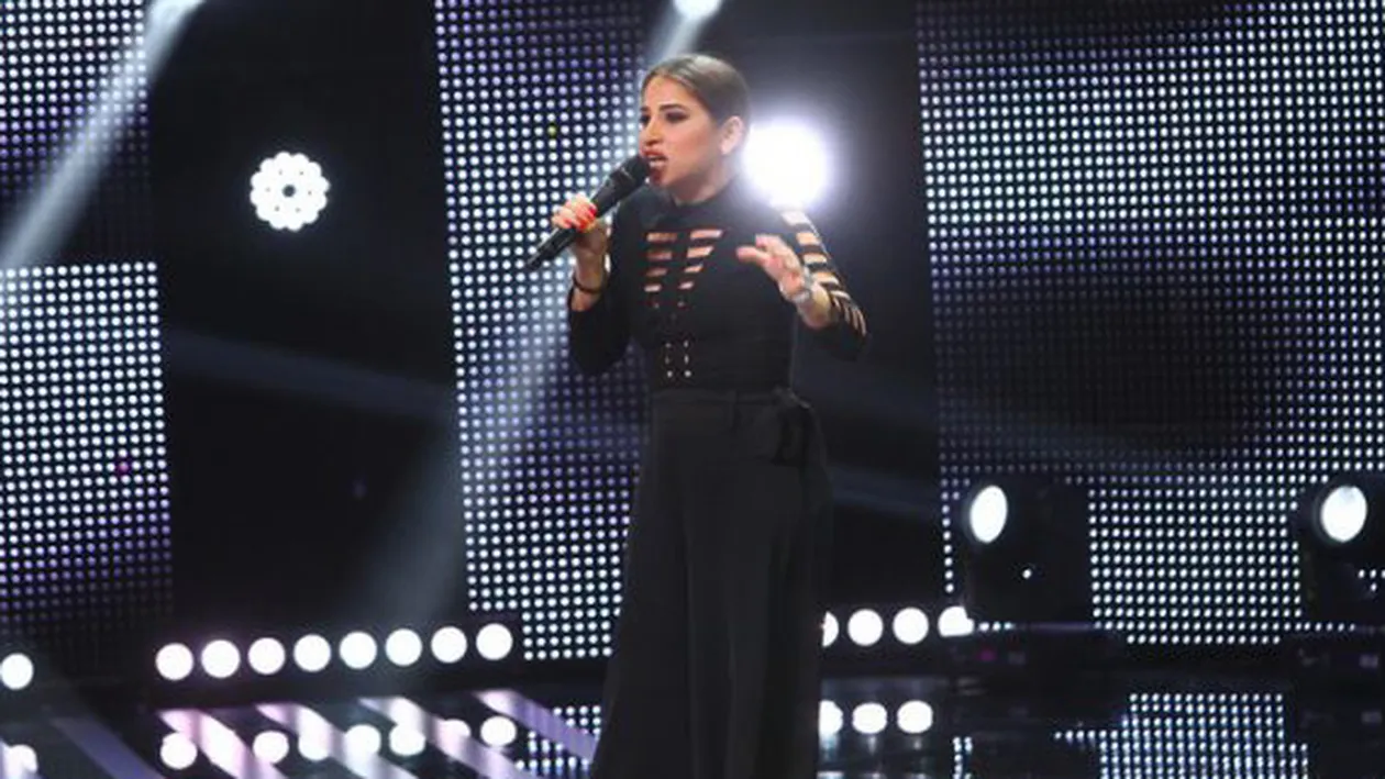 LOREDANA ANGHELACHE a redevenit ''Prinţesa de Aur''! Deşi spunea că nu mai cântă manele, vedeta a făcut un adevărat show pe ritmuri orientale