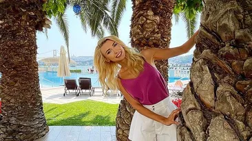 Andreea Bălan, criticată dur! Ce au putut observa fanii în ultima fotografie publicată de artistă