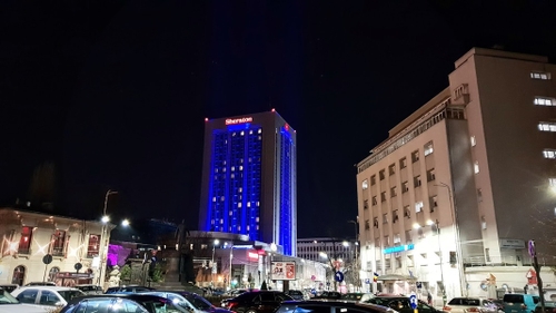 Amenințare cu bombă la Hotel Sheraton din Capitală