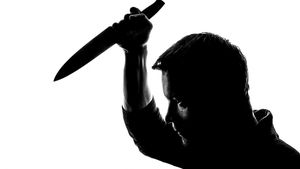 Caz înfiorător! Bănuia că soția îl înșală așa că a ucis-o cu 300 de lovituri de cuțit