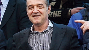 Machedonii s-au batut pe biletele lui Gigi Becali