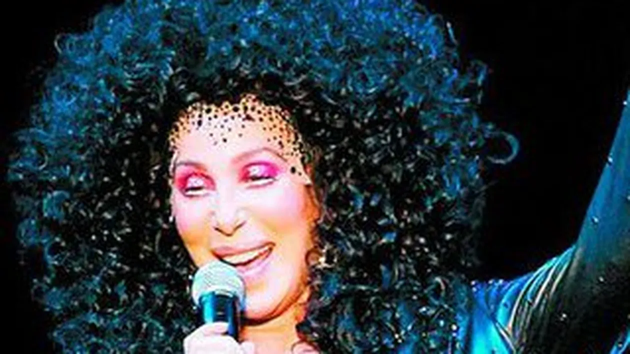 Cher vrea sa regizeze filme cand va fi batrana