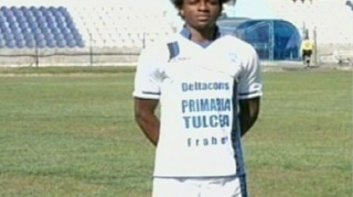 Tragedie la Balotesti, in timpul unui meci! Un fotbalist nigerian de la CS Tulcea a murit pe teren
