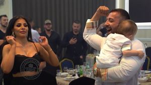 Imagini ireale de la un chef. Nuțu Cămătaru își sărută cu pasiune ginerele pe buze. VIDEO