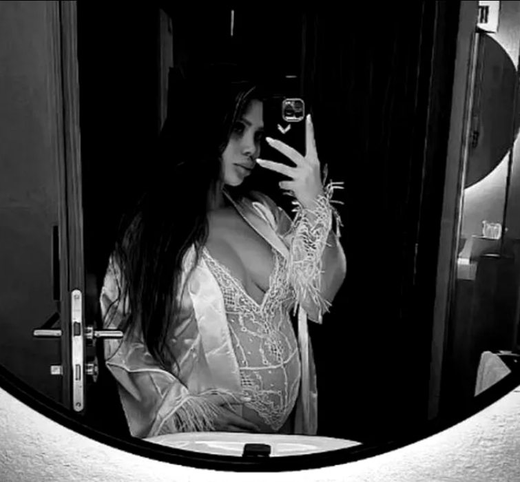Gianina a fugit de acasă şi a uitat de Pescobar! Party nebun doar cu fetele în Mykonos. FOTO şi VIDEO