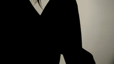 Dezvaluiri inimaginabile despre drama traita de una dintre cele mai cunoscute artiste din Romania! Nu a dormit de frica timp de zece zile, s-a baricadat in casa si a ajuns in stare grava la spital!