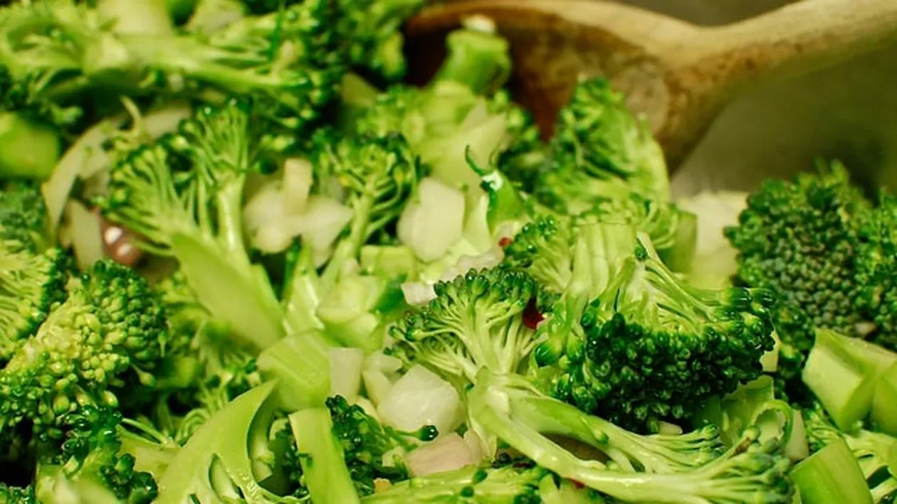 Secretul vietii vesnice sta in broccoli! Ce boli previne si cat de sanantoasa este leguma