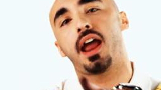 Vezi aici clipul Lesby Friends a lui Cabron, varianta doar pentru online!
