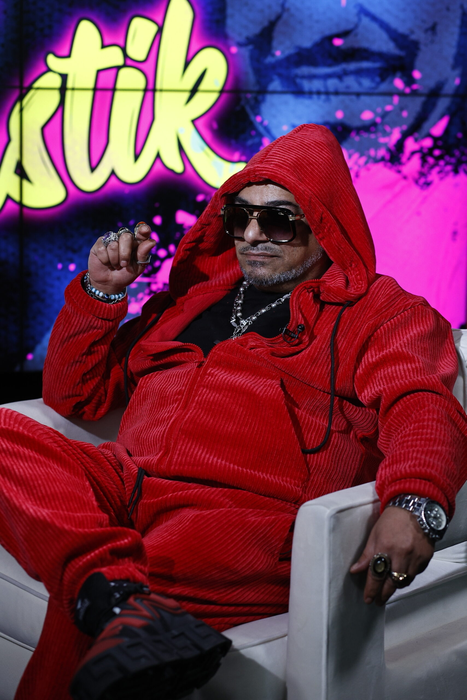 Țeapa uluitoare pe care Romeo Fantastik i-a dat-o lui Shaggy, după ce l-a ”tradus” cu celebra Carolina: ”Alo, boss, ne dă un milion pe lună, acceptăm?”