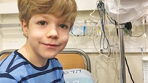 Suntem alături de Vlăduț, băiatul care luptă cu boala într-un spital din Israel!