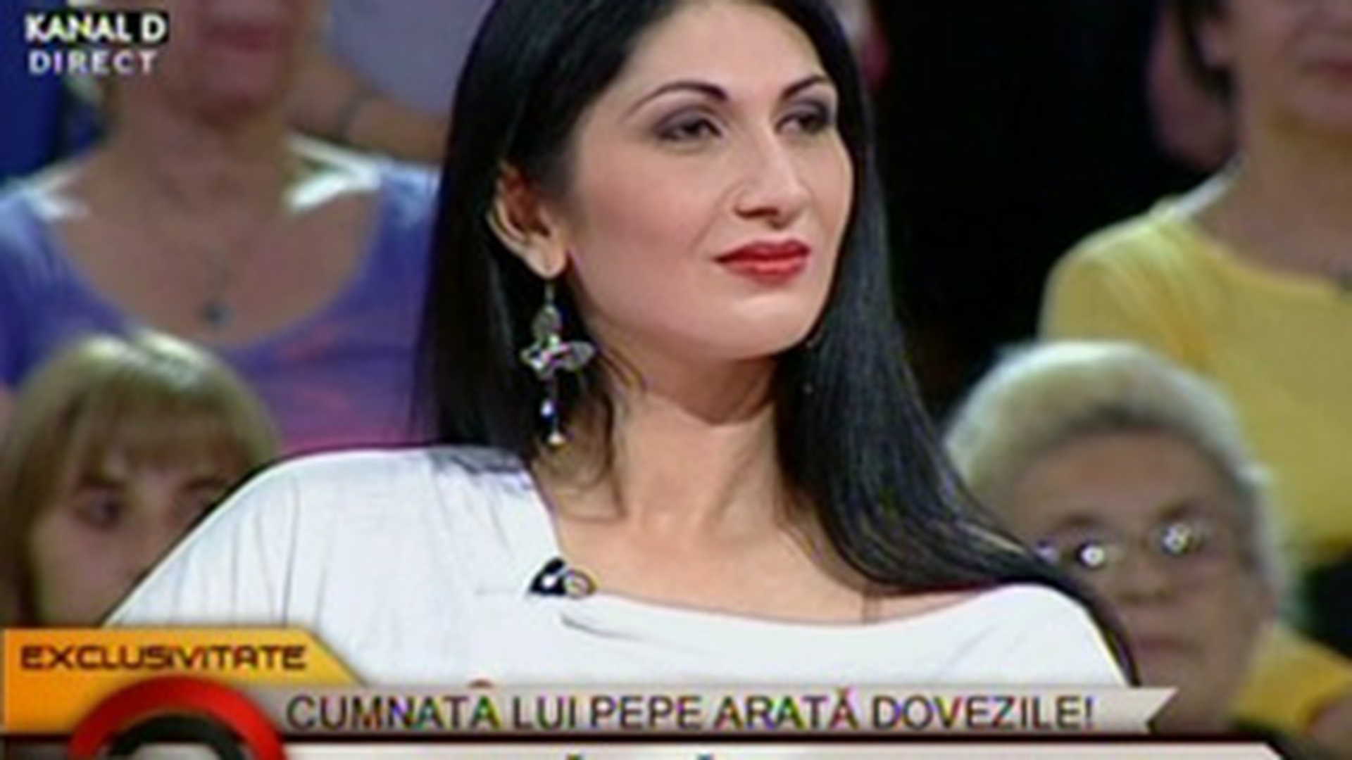VIDEO Asa cum a promis, Loredana Pastrama a adus dovada ca sora ei i-a facut vraji lui Pepe! Vezi imagini din casa vraciului si ce vraji poate sa faca
