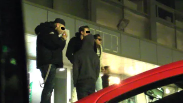 Au facut-o fara nicio jena in grup, in vazul tuturor! Afla ce se intampla chiar in fata salii Polivalente.