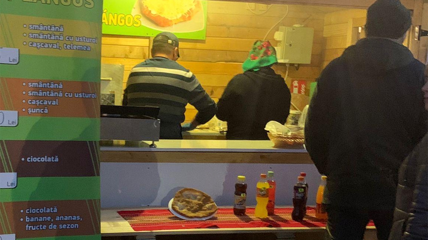 Continuă sarabanda prețurilor exorbitante din Cluj-Napoca! Câți lei costă o plăcintă la Târgul Mărțișorului