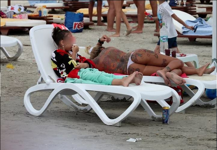 Ramona, la plajă, într-o vacanță din vara trecută