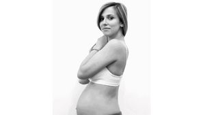 Dana Rogoz şi-a etalat burta de gravidă! Vedeta a făcut anunţul, iar prietenii au felicitat-o imediat