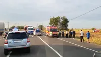 Accident teribil în Buzău. Un mort şi trei răniţi grav, după ce două maşini s-au ciocnit