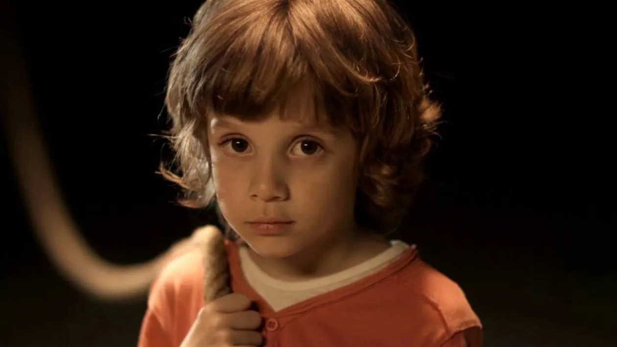 O familie din Botoşani a adoptat un copil, însă după şase luni l-a dus înapoi la orfelinat. Care a fost motivul