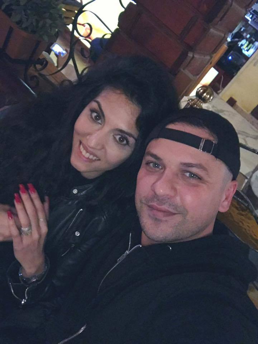 Doiniţa le dă din nou speranţe fanilor care vor să o vadă împreună cu Augustin