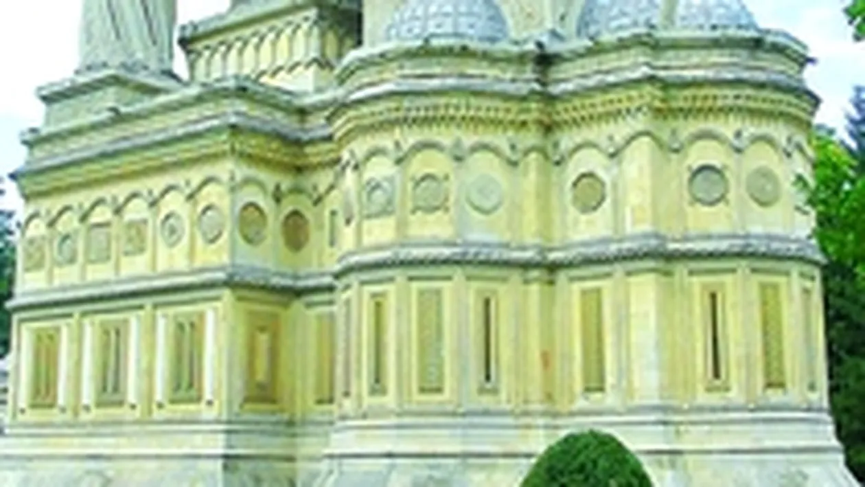 Mesterul Manole se rasuceste in mormant