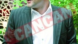 "Elan m-a dat afara din locuinta intr-o criza alcoolica!"
