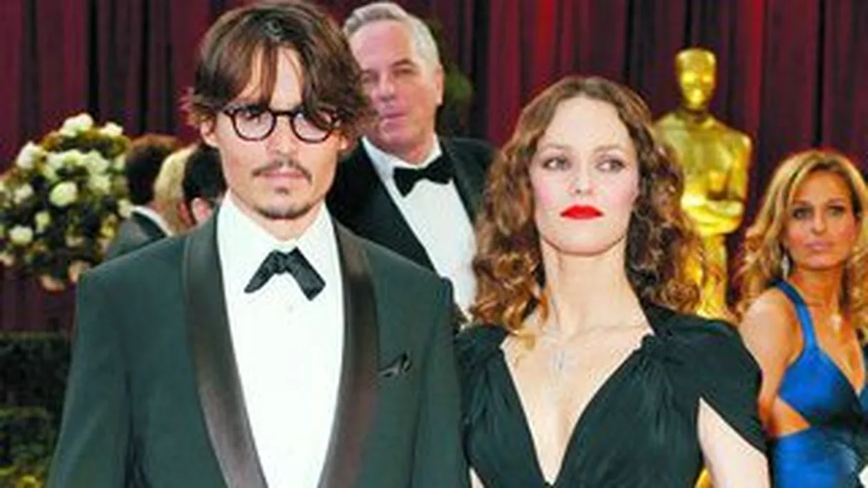 Vanessa Paradis vorbeste despre faima: Poti sa-ti iei adio de la viata privata!