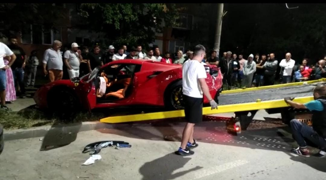 Fratele lui Tzancă Uraganu, implicat într-un accident grav. Miraj Tzunami a făcut praf bolidul de sute de mii