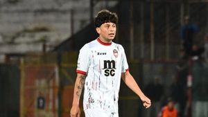 Fotbalist de doar 18 ani, înjunghiat în plină stradă de Crăciun! A fost ținta unei răzbunări și acum se zbate pentru viața sa pe un pat de spital