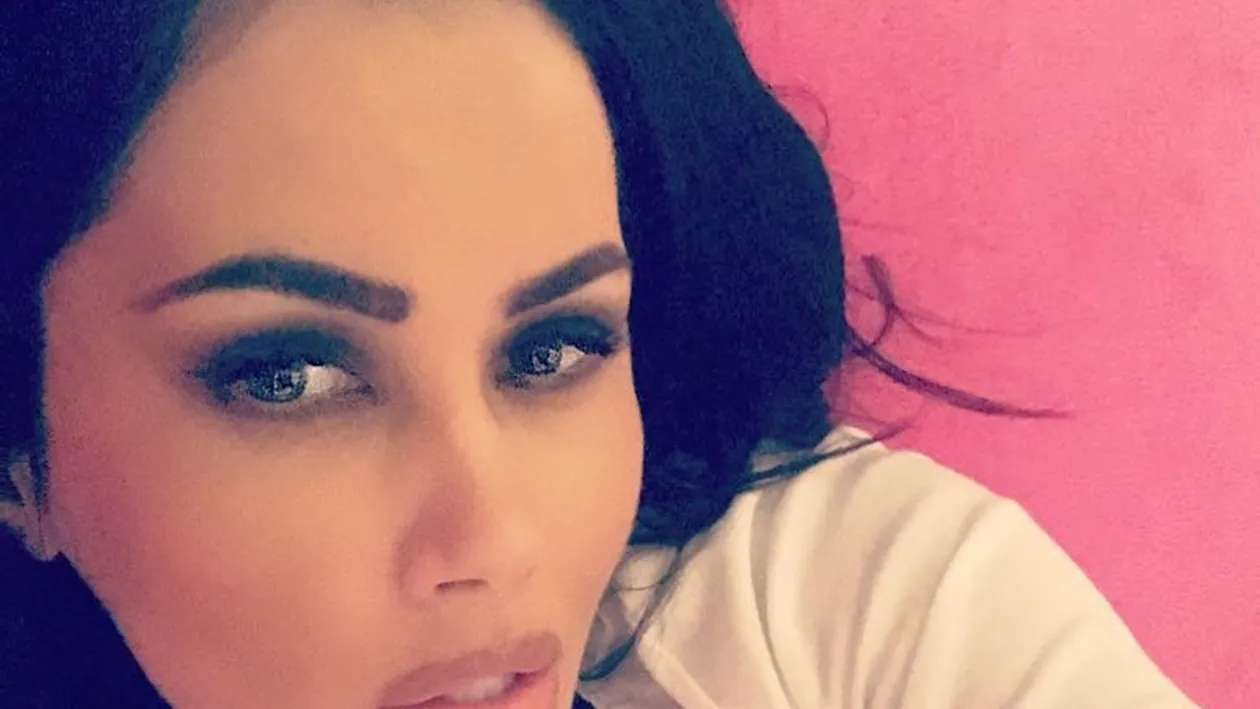 Oana Zăvoranu a rupt tăcerea. Câte operații estetice are. “La sâni...”