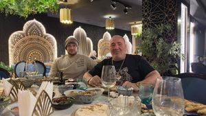 Nelson Mondialu, foc și pară pe Livian Pop din cauza nepotului. A decis să nu îi mai primească în casă