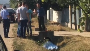 Şocant: un tânăr a fost omorât în bătaie şi aruncat într-un şanţ. Mesajul sfâşietor al iubitei sale