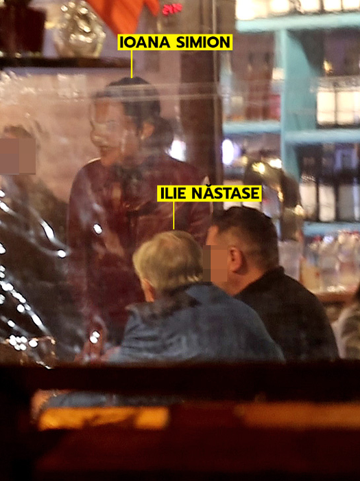 Ioana se ridică de la masă sub privirile lui Ilie Năstase (SURSA FOTO: CANCAN.RO)