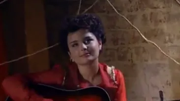 Surpriza de proportii la Vocea Romaniei! Tanara care canta “Ochii tai” a revenit pe scena, dupa 14 ani! Asa arata ACUM