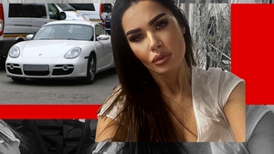 Porsche-ul Oanei Zăvoranu a fost scos la licitație! IREAL! Bolidul divei se adjudecă în parcarea subterană de la Bucur-Obor, pentru a se recupera datoriile!