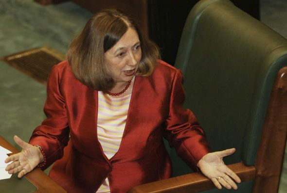 Metoda prin care a reușit să-i intre la inimă fostei ministrese. Puișorul” Rodicăi Stănoiu a avut strategia perfectă de la prima întâlnire