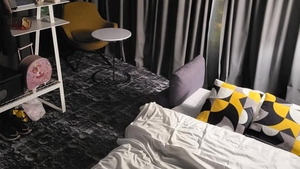 O turistă din Alba Iulia a rezervat o cazare într-un hotel din București, cu 1.200 de lei pentru 3 nopți. Cum arăta camera