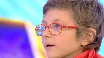 Petronela, fetiţa bolnavă de cancer pe care părinţii au refuzat să o trateze, a murit! Avea 8 ani