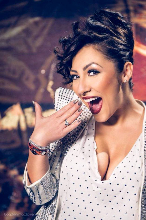 Cele mai sexy imagini cu Andra Măruță! Niciodată „cumințica” de la Pro TV nu a apărut așa