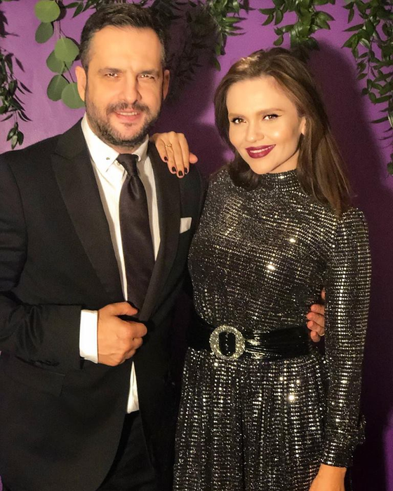 Adina Alberts, rasfățată cu cadouri de lux de ziua ei. Ce pantofi și-a luat Gabriela Cristea la little black dress, care i-a ascuns burtica de gravidă