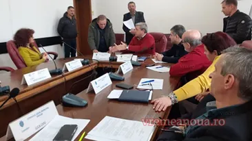 Un bârlădean nu mai vrea apă de la robinet pentru că provine de la un baraj unde se întrețin relații intime: ”Ce-am văzut cu ochii mei nici Dumnezeu nu mă poate convinge!”