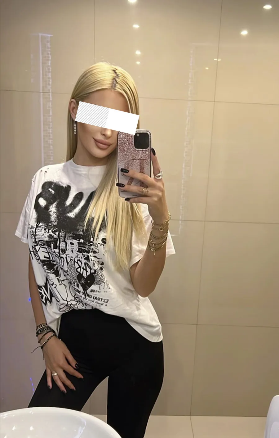 Fosta soție îi dă replica