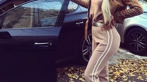 Imagini fabuloase. Cum șterge Loredana Chivu parbirzul mașinii, când se află în trafic. Norocul ei a fost că...