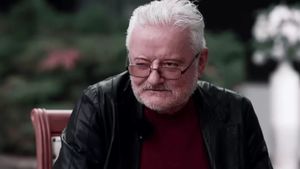 Femeia după care suferă și acum Irinel Columbeanu. I-a spus numele în premieră și nu e vorba despre Monica Gabor