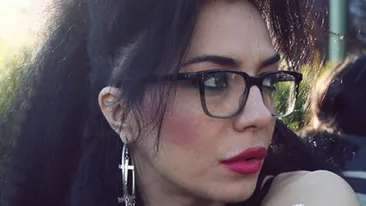 Credeai ca nu o sa o auzi cantand? De la platane, DJ Wanda a trecut direct la microfon. Imagini inedite