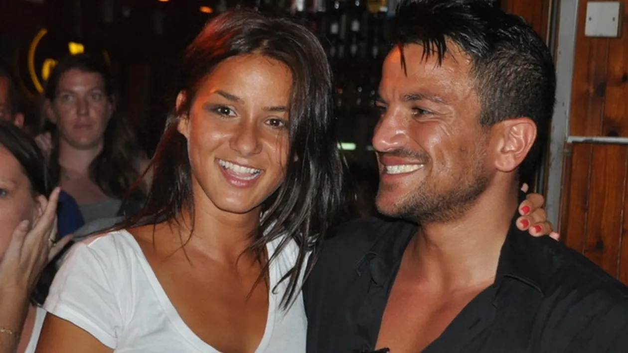 O romanca l-a impresionat pe Peter Andre. Vezi in ce relatii a ramas Lara cu artistul dupa prima intalnire
