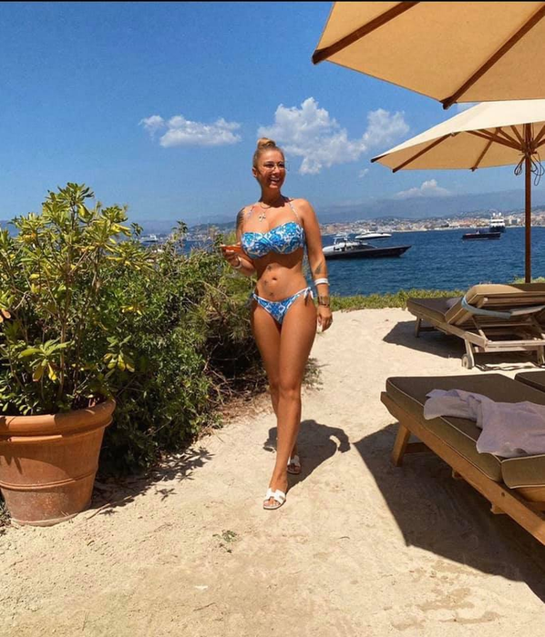 Anamaria Prodan, apariție de senzație la malul mării! Cum arată sexy-impresara în costum de baie