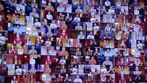 Cine sunt, de fapt, cei 600 de oameni care apar pe videowall în sezonul 11 Românii au Talent