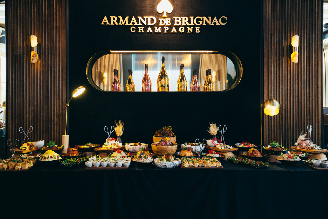S-a lansat singurul restaurant turcesc de tip fine cuisine din Europa! iMZA nu este doar un nume, ci semnătura lui Ensar Duman!