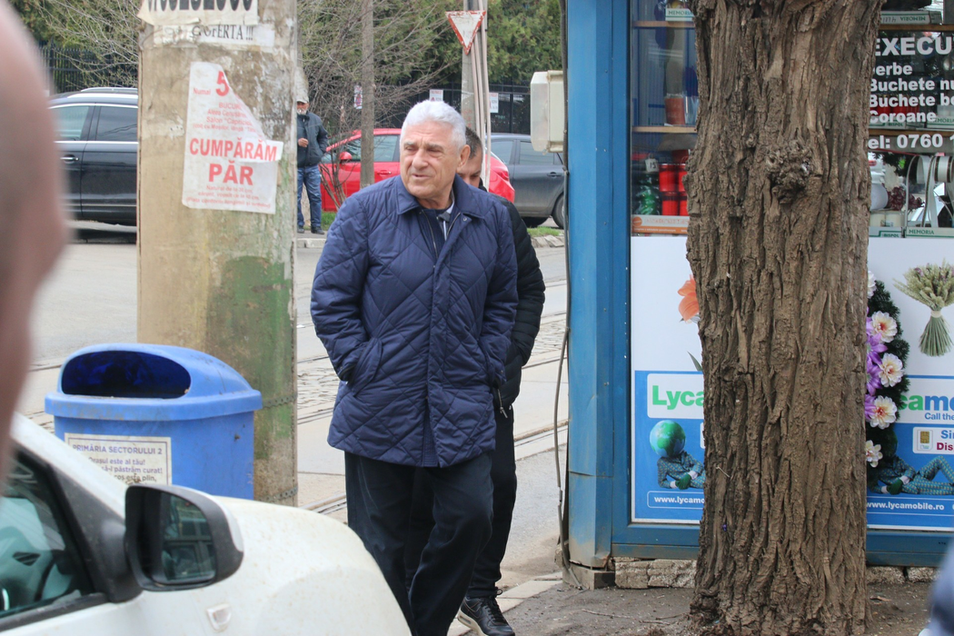 Giovani Becali, la înmormântarea lui Vasile Turcu
