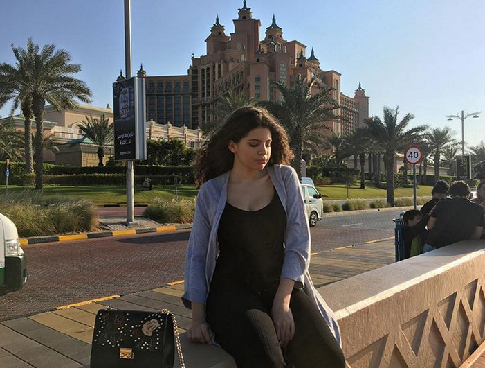 Fiica lui Cabral, vacanţă de vis în Dubai! Cum s-a pozat Inoke Ibacka pe plaja Emiratelor Arabe
