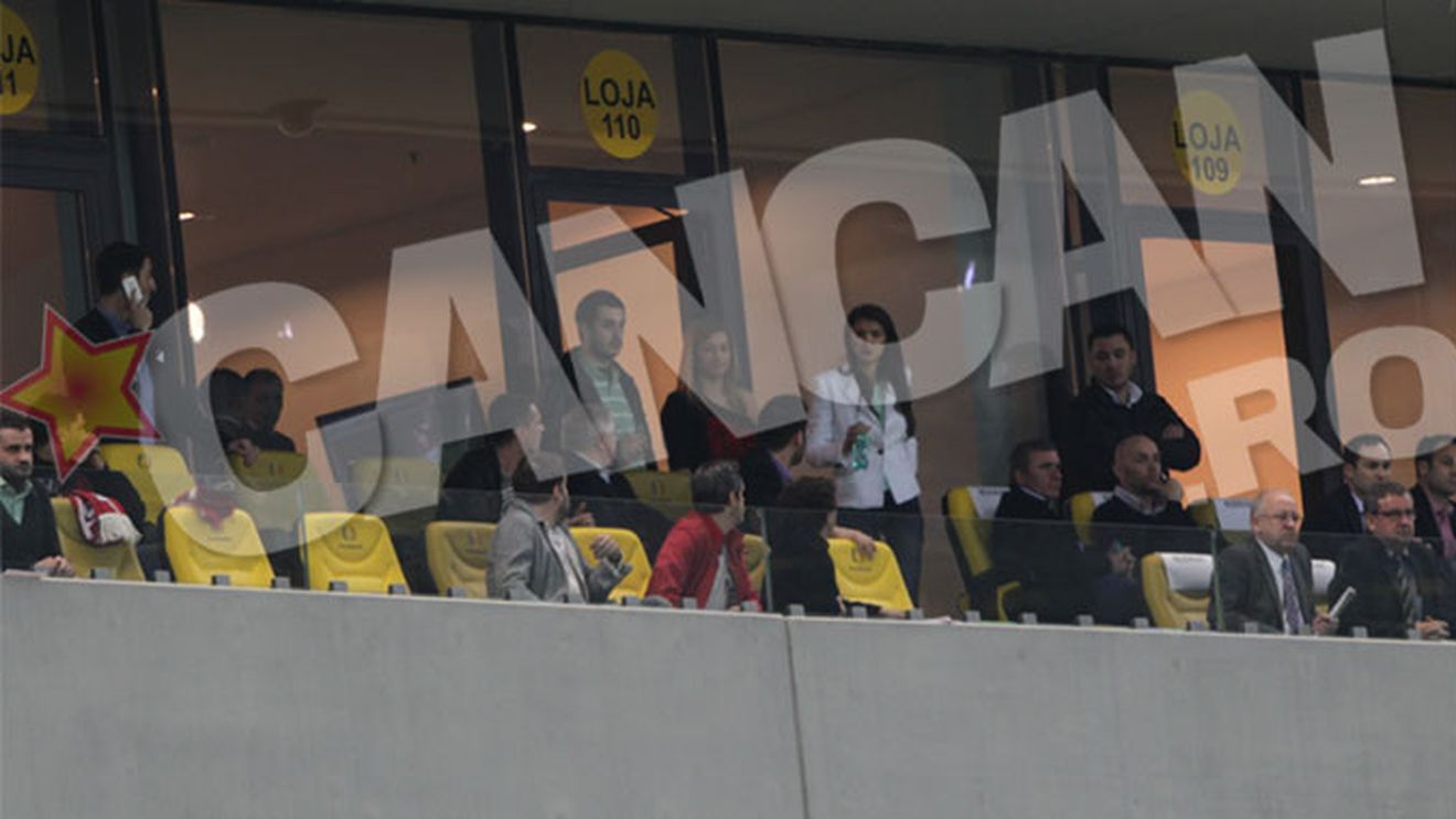 Ea este prima femeie care primeste atentia lui Stefan Banica Jr. dupa divortul de Andreea Marin!